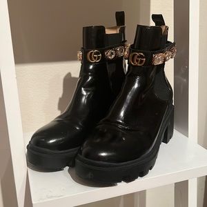 Faux Gucci heeled boots ✨